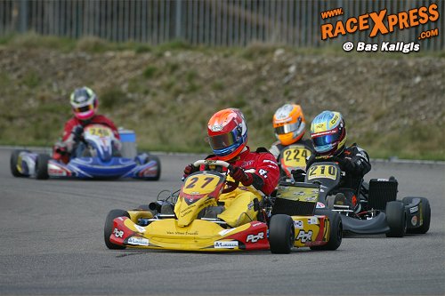 Jeroen Bos zorgt voor eerste zege AVG Racing en PCR